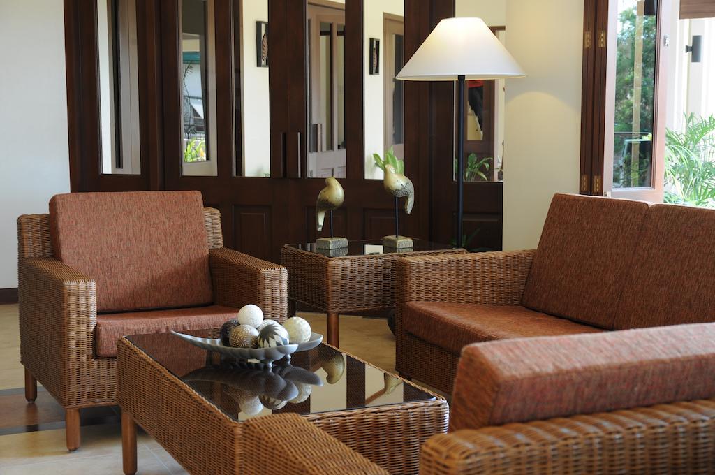 Hotel Tropika Davao Экстерьер фото