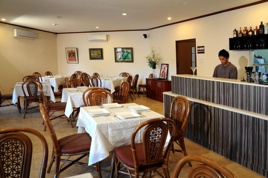 Hotel Tropika Davao Экстерьер фото